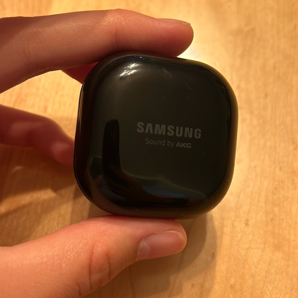 Samsung Sound Wireless Headphones - Picture 1 of 5